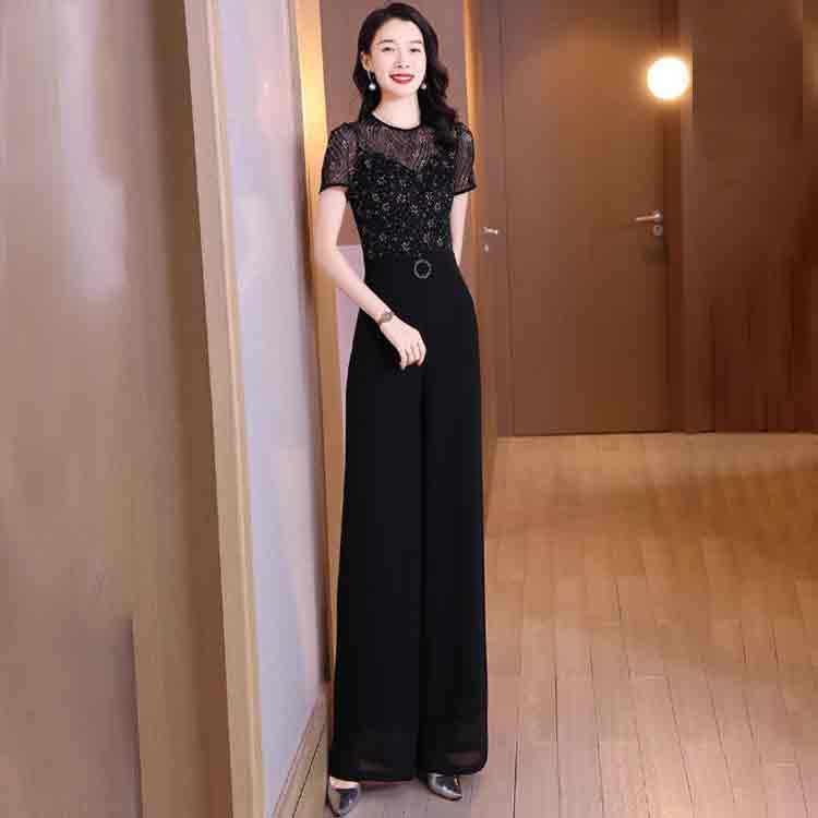 Како да изберете женски комбинезон кој навистина одговара и се чувствува добро?